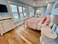 June 13-20 Open, Breathtaking Waterfront, 3Bed/2Bath Cottage/Sup,3 Kayak & Bikes