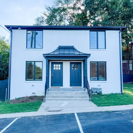 Charming 2 BR Townhome in the Heart of Homewood
