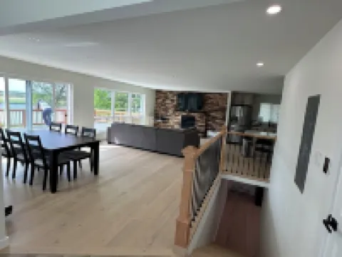 Cozy 3-bedroom house in peaceful Kenai with AC, WiFi Hoteles en Kenai