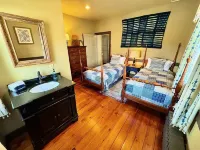 Sophisticated Retreat near Hershey Park!