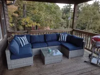 Remote cabin with gorgeous view and sunsets, pets free, fast Wi-Fi!