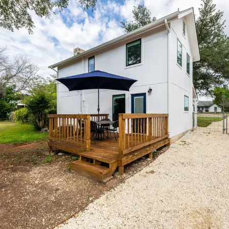 Charming 2-bedrm home in the heart of Liberty Hill