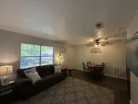 Piney Woods 8 - King Bed Hotels in Texarkana