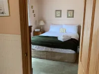 Much Loved Period Cottage Hotels in Penguin
