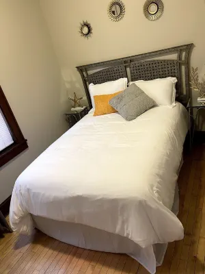 Cozy 4 Bedroom on Popular Historic Brady St