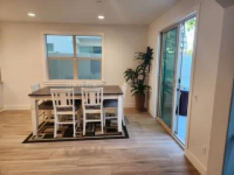 Madison's Place<br>Cozy & Comfortable Modern Home 派拉蒙酒店