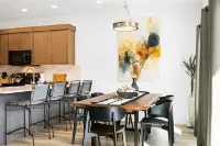 Spacious and Affordable Townhome, 5 BD/4.5 BA at The Vue in St. George