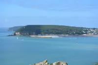 F2 Sea and Morgat beach view with small balcony