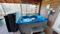 Cozy & Romantic cabin in Hocking Hills