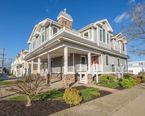 Dog Friendly Townhome in the heart of Stone Harbor Hotels in Stone Harbor