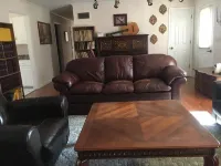 Peaceful Vintage Library Getaway near Town Hotels in Putnam County