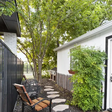 Tiny House Fifa Approved! 47 Miles from at&T Stadium