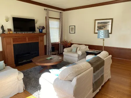 Centrally located historic bungalow, minutes from downtown and Cal Poly Humboldt