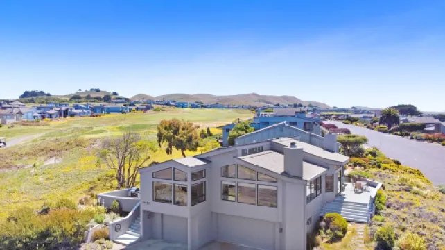 Expansive ocean views along with privacy for this 2400 sf 3 bedroom 3 bath home