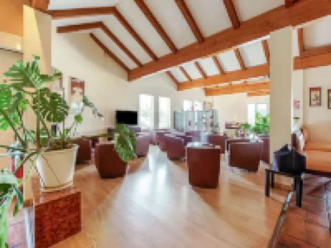 Brit Hotel Confort Castres Hotels in Castres