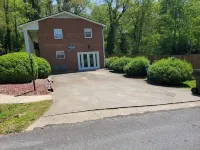Homemade in Hickory! Salt Water Pool!