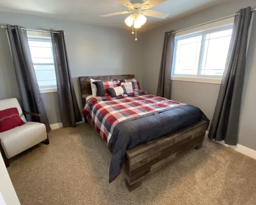 House Near Hospital, Baseball Fields, and College Hotels in Torrington
