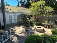 2 West Beach Cottages, 1 Block to Beach & Downtown, Harbor & Funk Zone