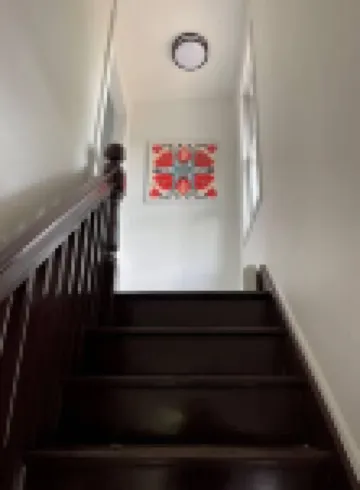 Beautiful Farmhouse, 6 bedrm, pond, woods, firepit