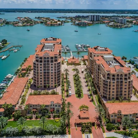 Bellissima at Belle Harbor • Coastal Elegance Steps from the Sand