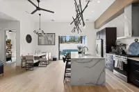 Stylish Paradise • Heated Pool & Spa • Cabana + Outdoor Kitchen • Near Old Town