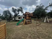 Cozy 2 bedroom RV with pool Hotels in Leander