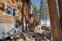 Luxury Cabin - Walk to Stagecoach Lift - Hot Tub - Mountain Views - Dogs Allowed