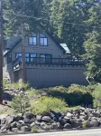 Cozy Lake Home with Beautiful View within 1 mile of a public beach Hotels near Tahoe Pines HOA Pier and Beach