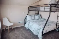 Cheerful home close to down town provo, I-15, BYU