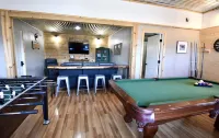 Family Memory Maker: Great Mountain View/Hot tub/Games/Firepit/Private Vineyard