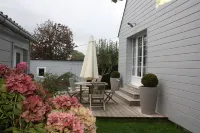 Luxury house in MORGAT with garden, close to the beach Hotel dekat D2 Studio Danse 2000