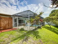 Sunrise Family Haven: Private Pool & Scenic Vistas Hotels in Sunrise