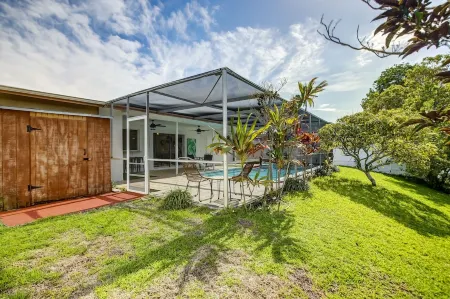 New! Lush Villa w/ Pool and King Bed Sleeps 10..