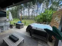 LUX House! HOT TUB! 4 min to campus. Golf lot 오번 호텔