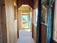 Oceanfront, Sauna, Large Oceanview Soaking Tub, Dog Friendly with Yard