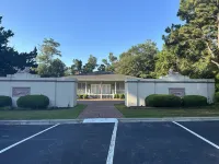 Convenient to Beach, restaurants, shopping and much more!