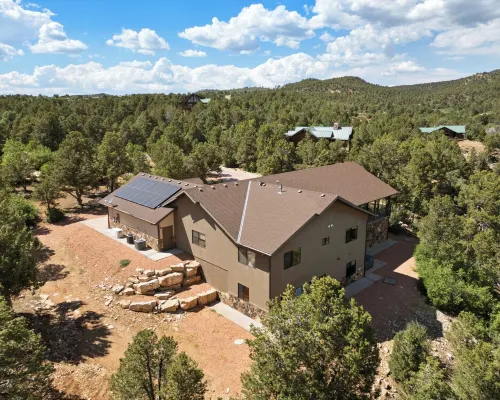 Canyon-View Retreat Minutes from Zion with Hot Tub, Game Room & Chef’s Kitchen Hotels in Kane County