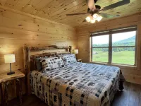 Smoky Mountains Cabin w/ Hot Tub & Cozy Fireplace