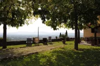 Country Villa - exclusive panorama - excellent location for Pistoia, Florence and Lucca