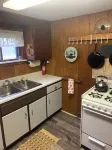 Cozy, upgraded, pet friendly cabin, formerly Cuba Lake Vintage Duck House.