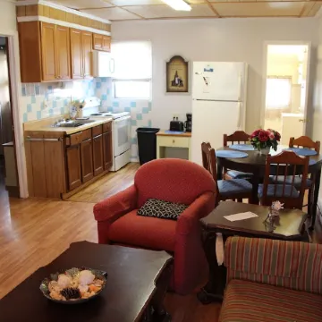 Quaint Cottages Near Everything on Beach Road