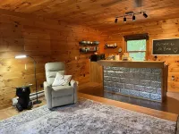 Blue Ridge Mountain East Tennessee Cabin Get-a-Way Pet Friendly