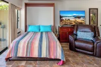 Fully Loaded 1 Bedroom 2 Bathroom Condo in Kihei, Maui!
