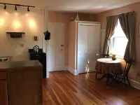 Hilltop Hideaway - Downtown Belfast