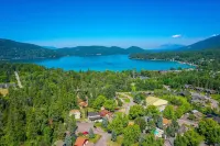 10 mins to whitefish mountain and 5 mins to city beach. Family  cabin 화이트피쉬 호텔