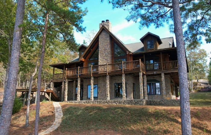 Smith Lake Family Retreat Log Home, Private Boat Ramp, Dock, Theater & Game Room