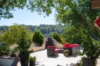 Lone Madrone Winery Guest House Hotels in Templeton