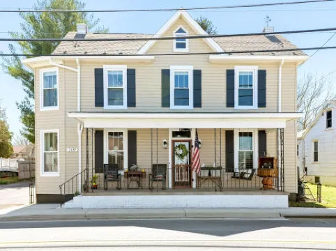 Welcome to the Rusty Rose-Restored Farmhouse feel in the heart of Jefferson, MD