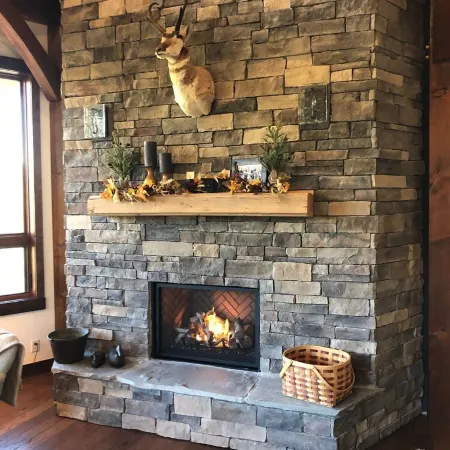 Luxury Timber Frame Mountain Cabin: Spectacular Chalk Cliffs and Canyon Views