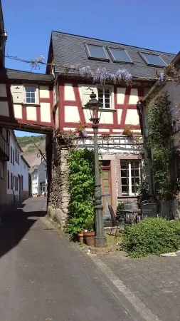 Comfortable apartment, plus a balcony with stunning river view